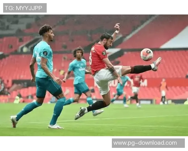 欧冠激战曼联险胜里昂神扑时刻点燃全场激情