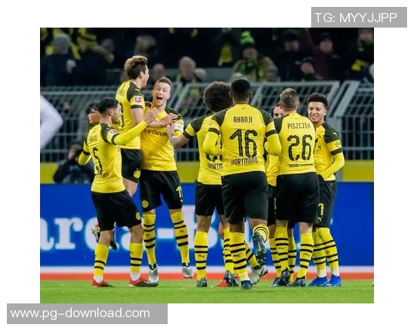 德甲热刺遭巴萨狂扫6-2帽子戏法点燃全场激情瞬间分析